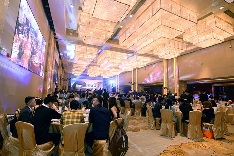 2018初心不渝一路相隨