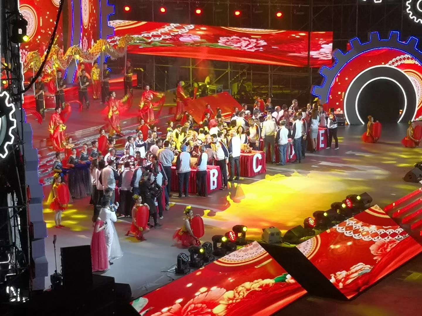 “廣匯英才，智創(chuàng)未來”2019JABIL捷普電子廣州烤豬盛典